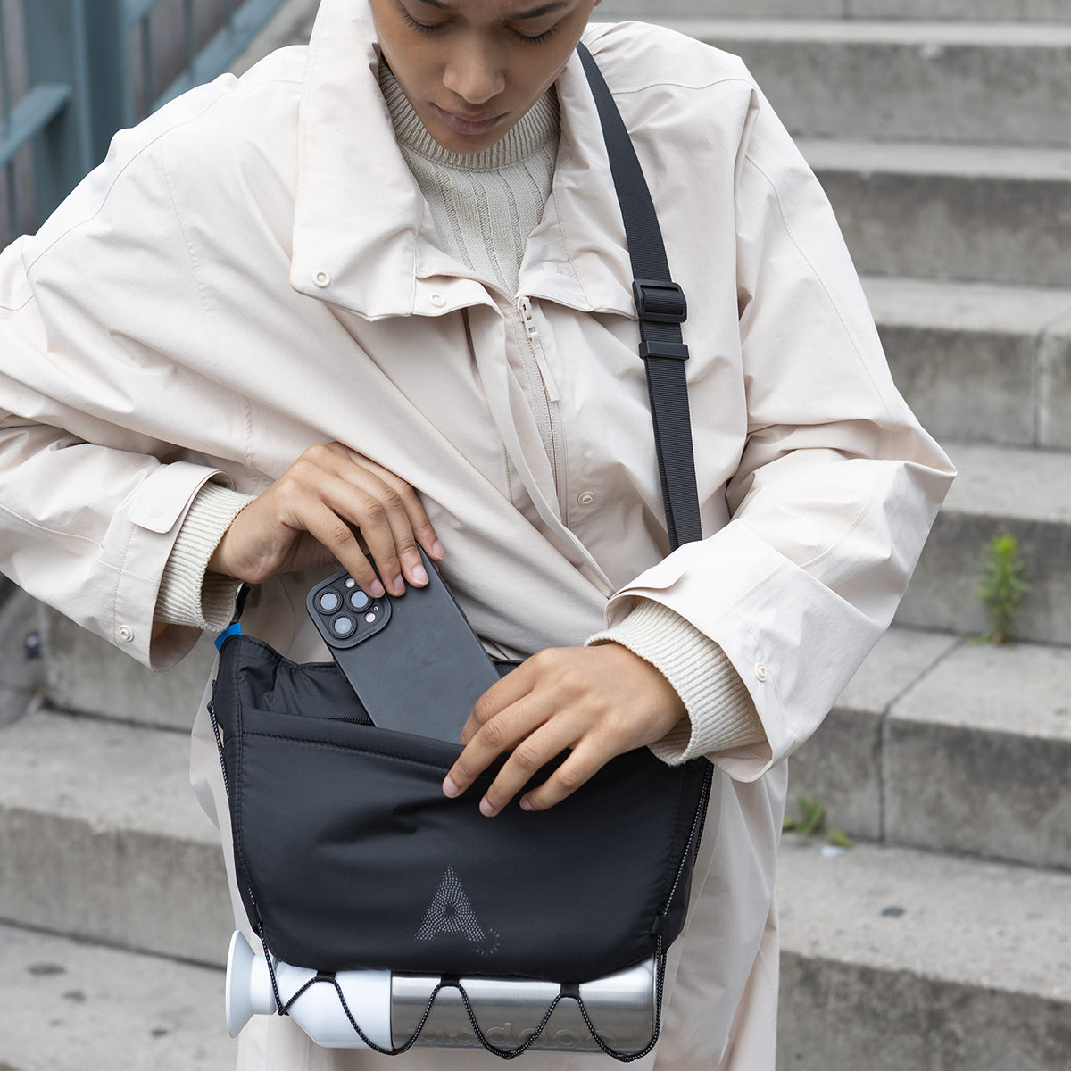 ucon-acrobatics-tessa-lightweight-bag-air-series image 2