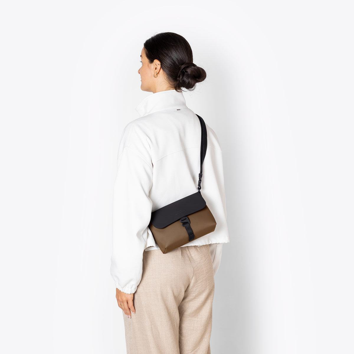 ucon-acrobatics-yuri-shoulder-bag-3-wege-schulter-crossbody-tasche image 4