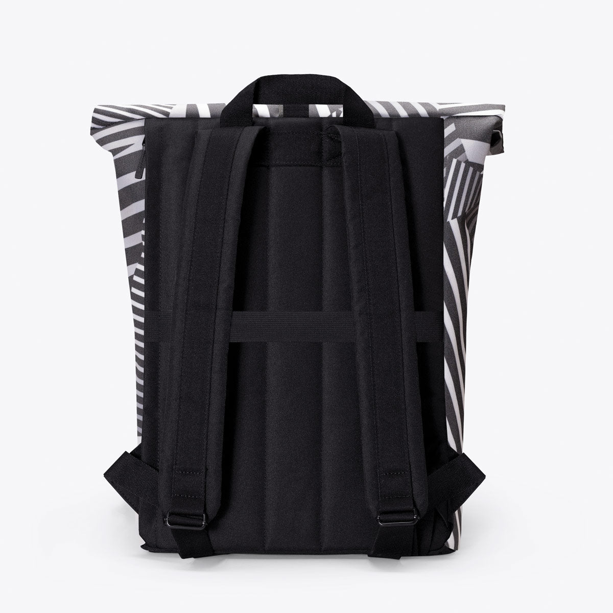 ucon-acrobatics-jannik-roll-top-backpack-fons-hickmann-reflektierender-rucksack- image 3