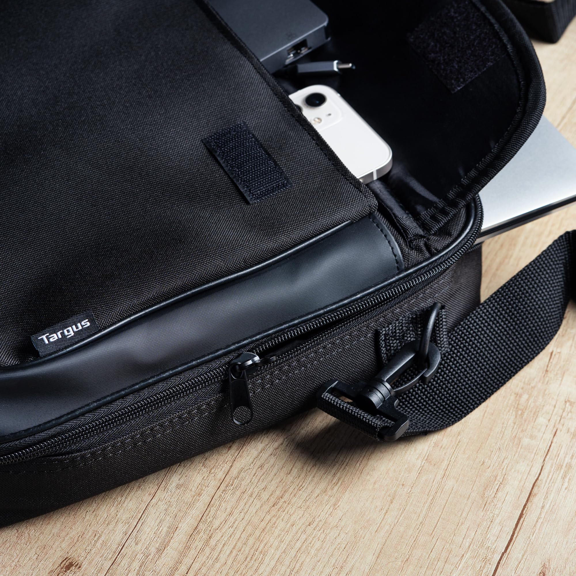 targus-classic-clamshell-laptoptasche-aktentasche-business image 2