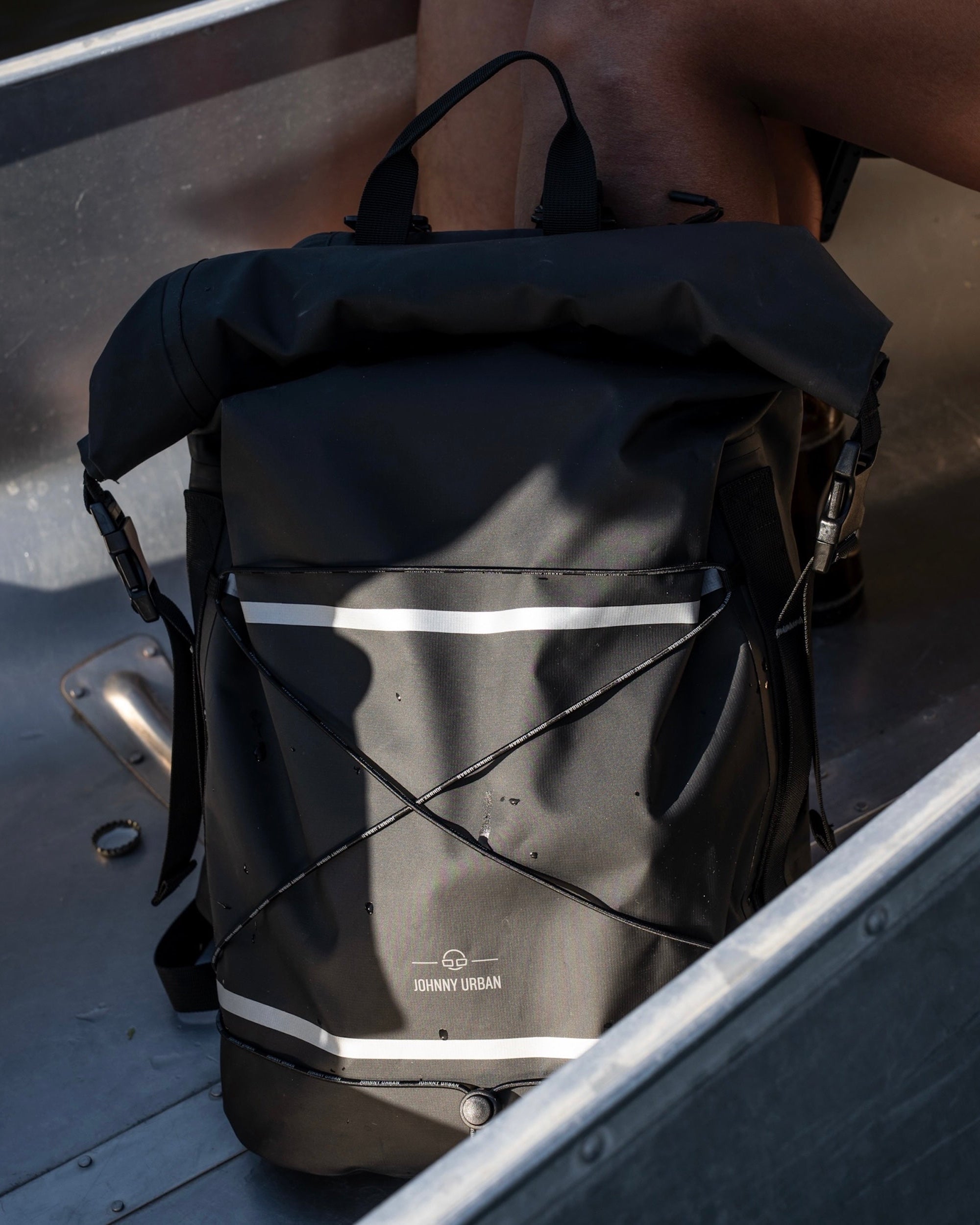 johnny-urban-myles-bike-rolltop-rucksack-mit-gep-cktr-gerhalterung-wetterfest image 3