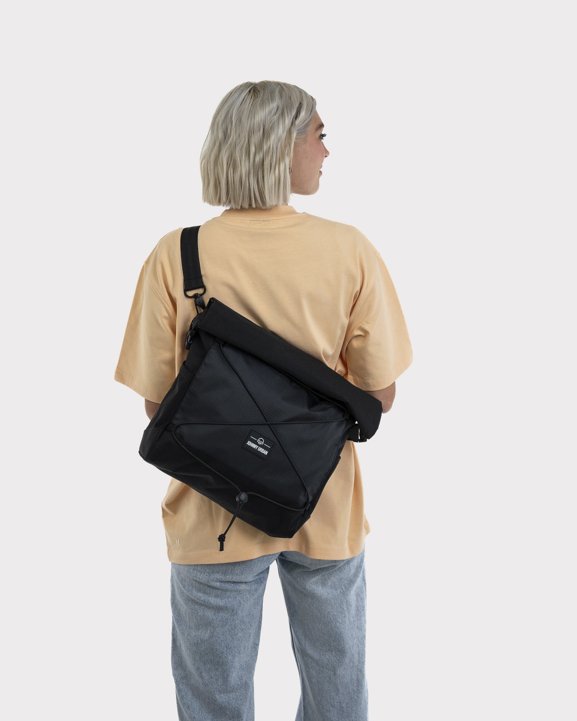 johnny-urban-umh-ngetasche-dylan-crossbody-gro-e-reise-und-freizeittasche-eco image 4