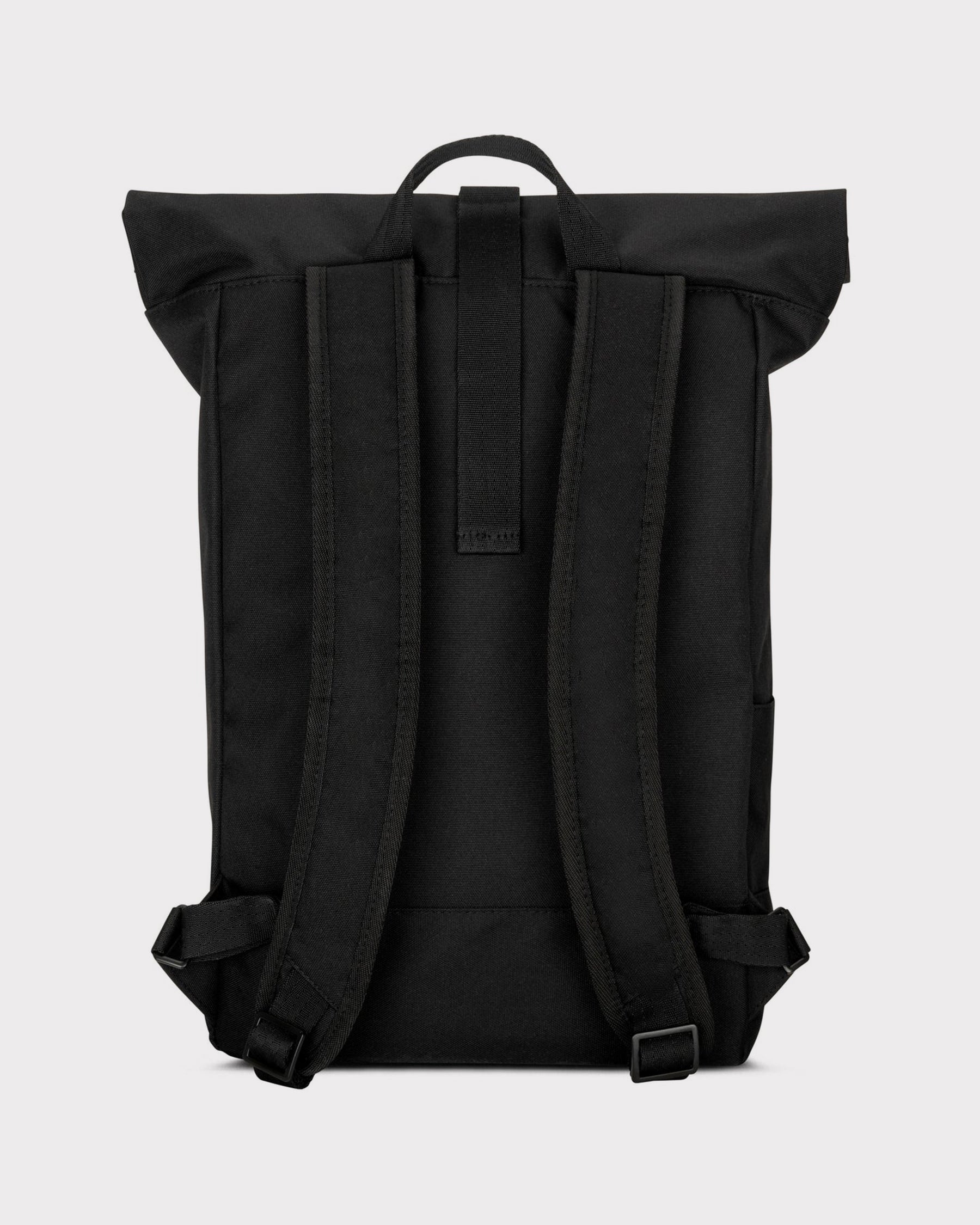 johnny-urban-robin-medium-rolltop-rucksack-mit-16-zoll-laptopfach-2 image 3