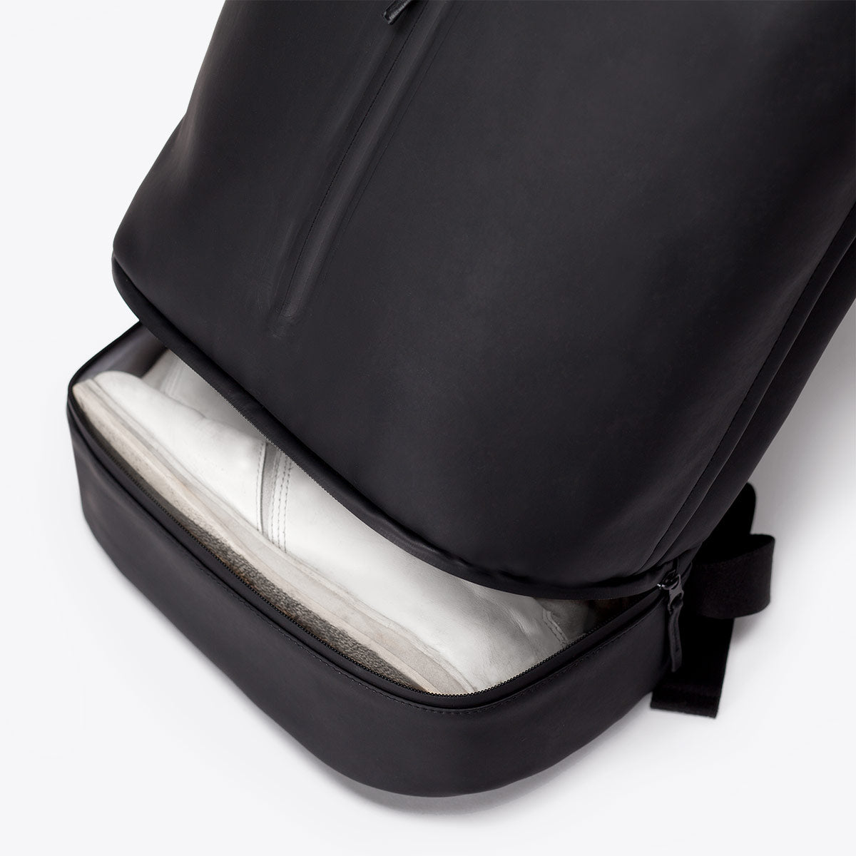 ucon-acrobatics-hajo-pro-roll-top-rucksack image 8