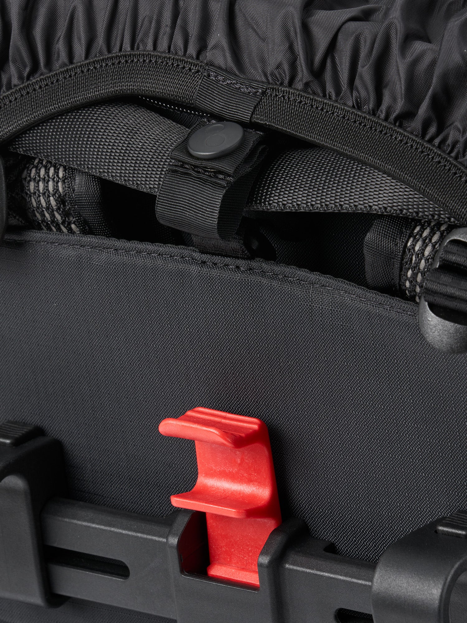 pinqponq-komut-medium-bike-rucksack-pure-black image 6