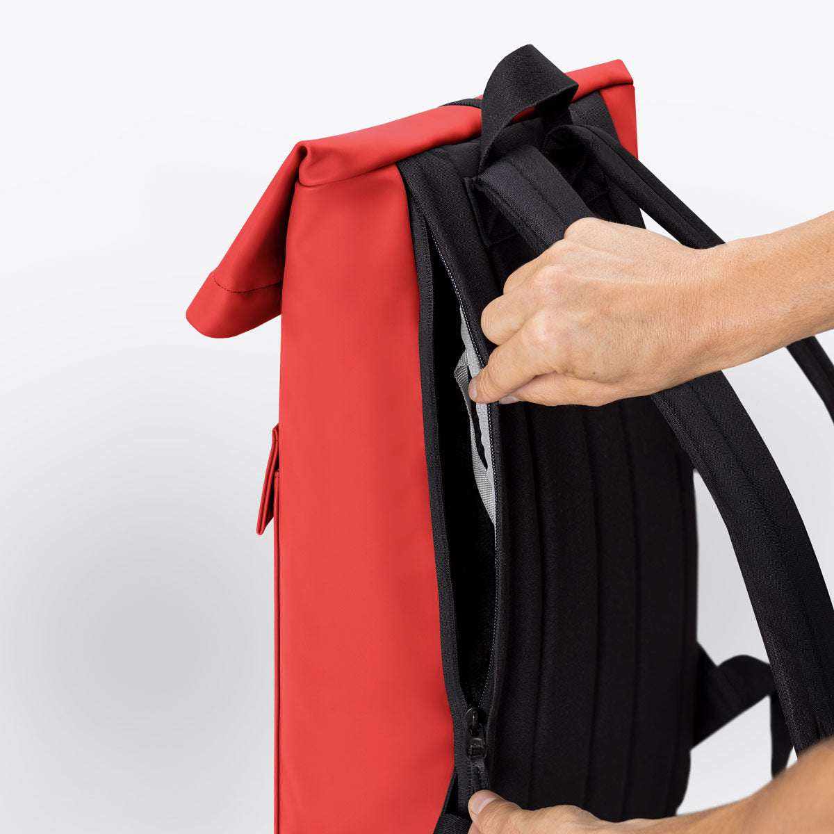 ucon-acrobatics-jasper-roll-top-backpack-aloe-series image 5