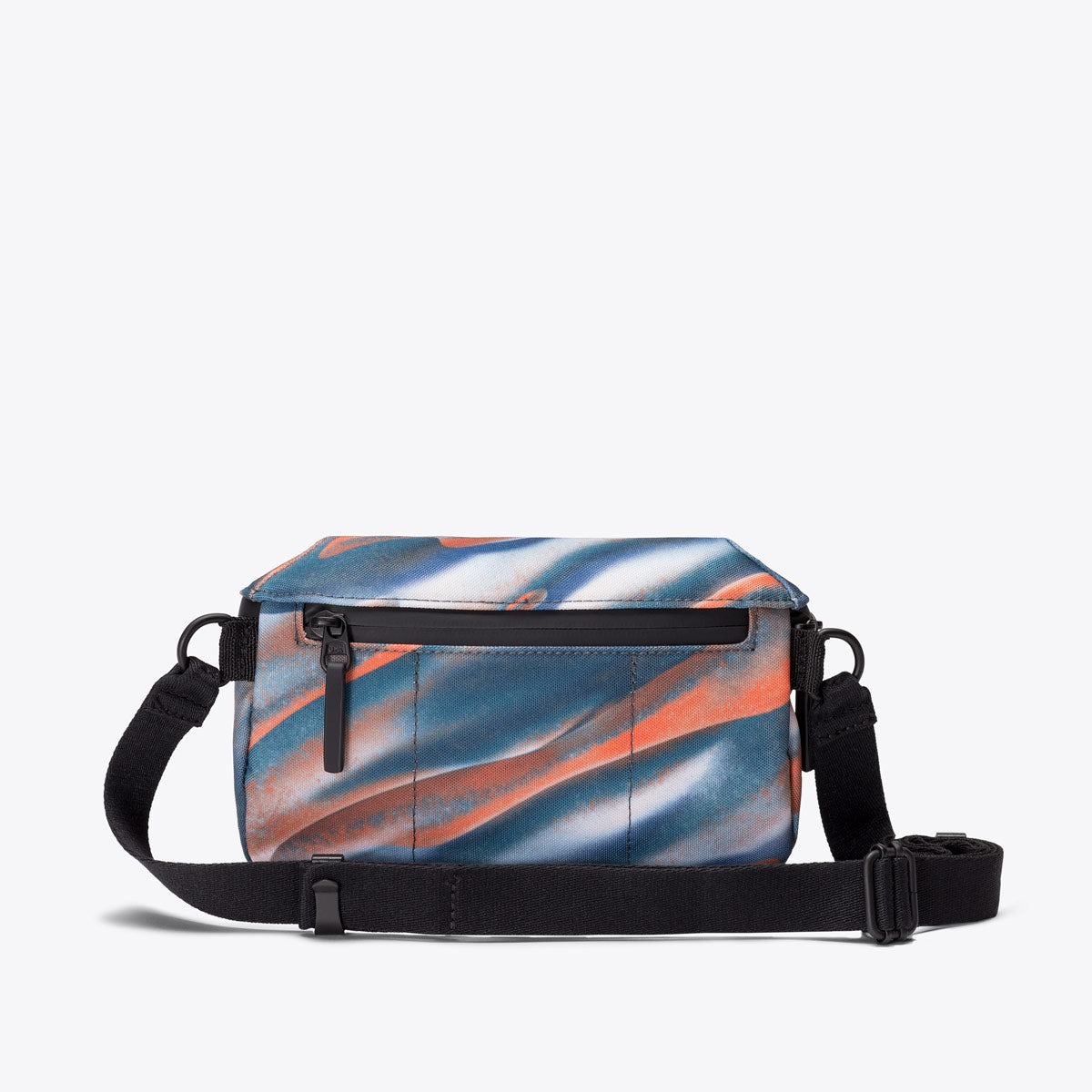 ucon-acrobatics-jona-crossbody-bag-manuel-carvalho-lotus image 3
