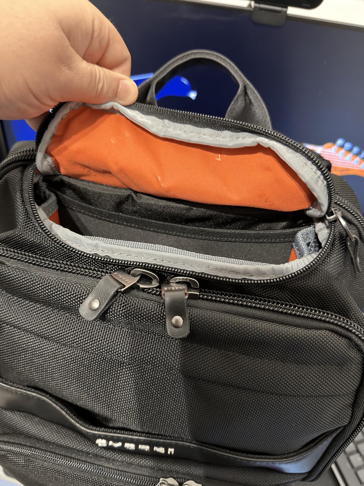 Toller Rucksack, Reißverschluss defekt