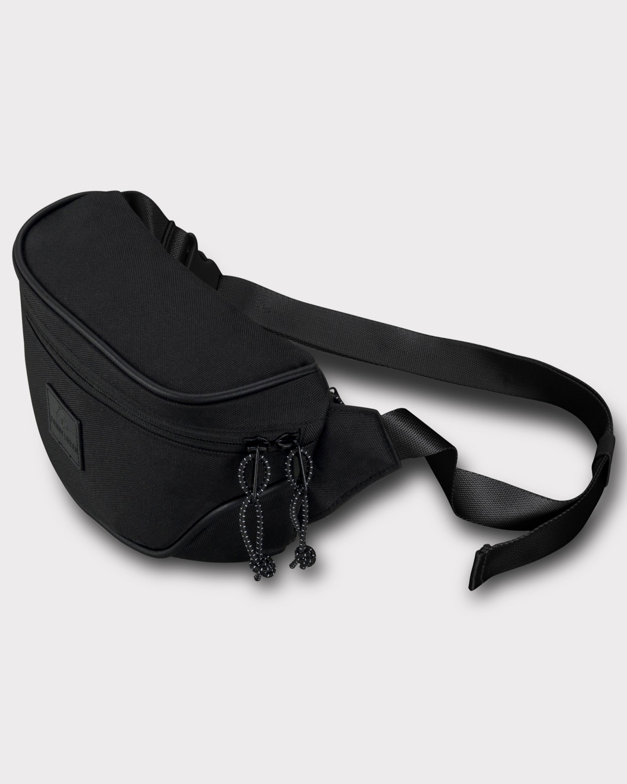 johnny-urban-bauchtasche-ben-hip-bag-aus-recycling-pet-24-x-15-x-8-cm image 7